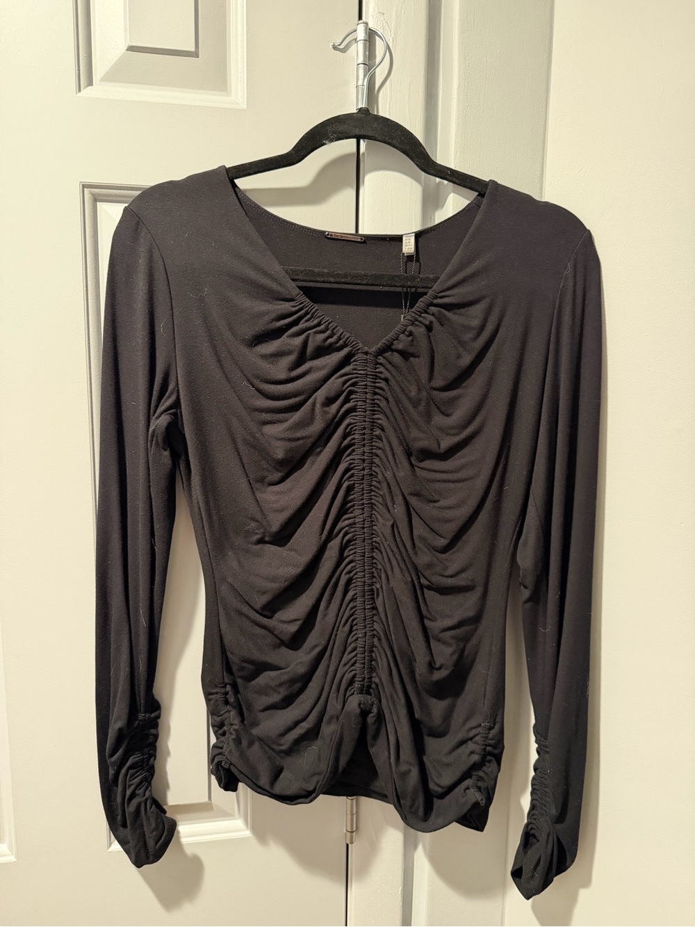 Elie Tahari Black Ruched Long-Sleeve Top
